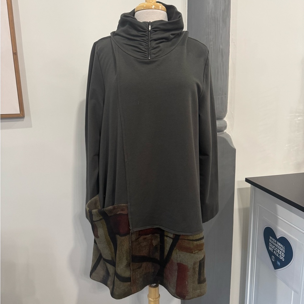Modal tunic with contrasting hem